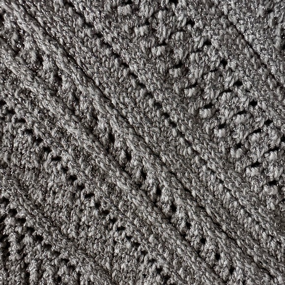 White House Black Market Silver Textured V neck top - Picture 6 of 7